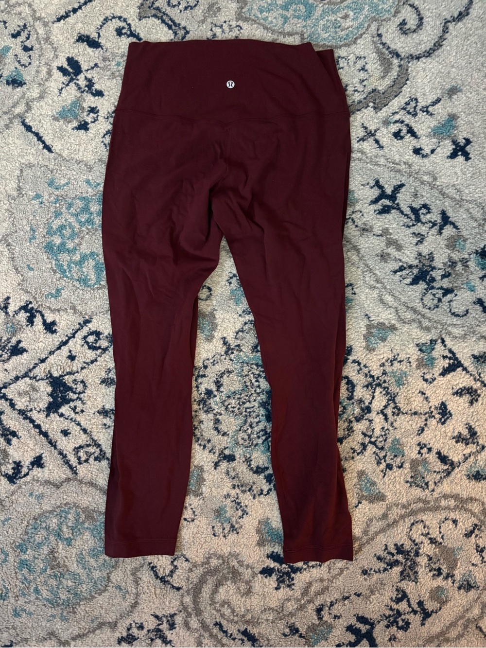 Lululemon High-Rise Maroon Leggings - Cropped Length